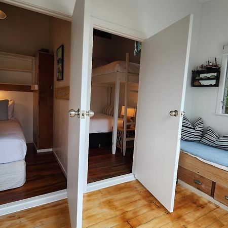 Sunshine Cottage By The Sea - Stay Waiheke Onetangi Экстерьер фото